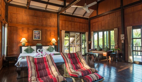 Sukhothai Lake Suite