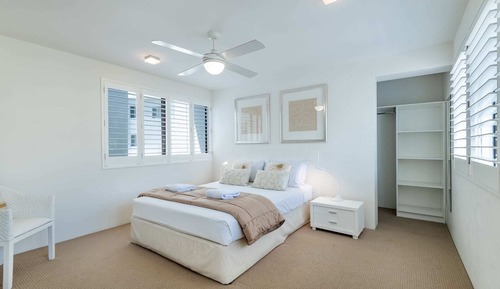 Economy Water Front 3 Bedroom Apartment