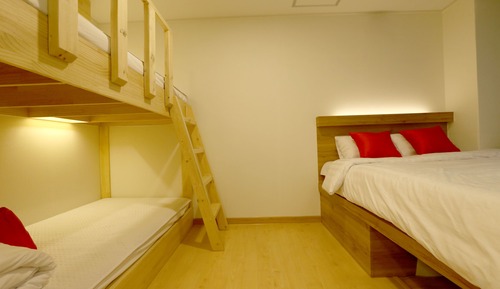 Habitación familiar (with Bunk Bed)
