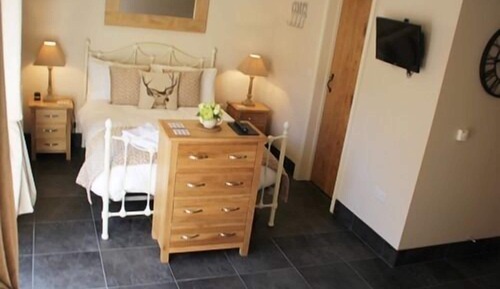 Habitación doble, baño privado (Lower Cottage)