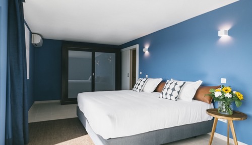 Habitación superior con 1 cama doble o 2 individuales