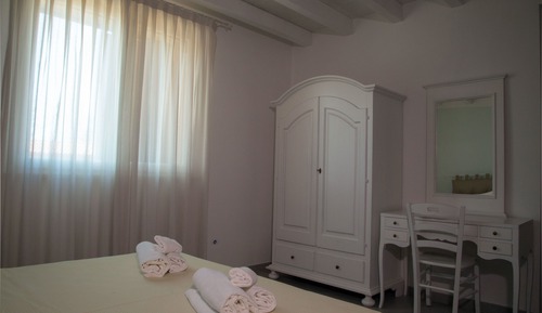 Apartamento Confort, 2 habitaciones, cocina, vistas al jardín