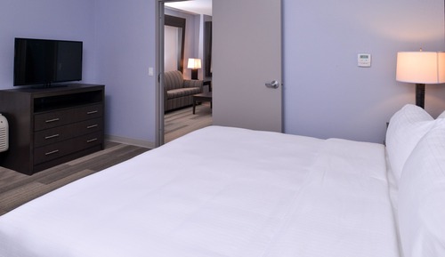 Suite, 1 cama de matrimonio grande, accesible para personas con discapacidad (Mobility Tub)