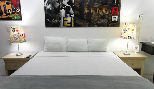 Habitación básica, 1 cama de matrimonio grande