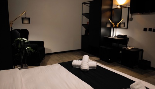 Habitación superior con 1 cama doble o 2 individuales