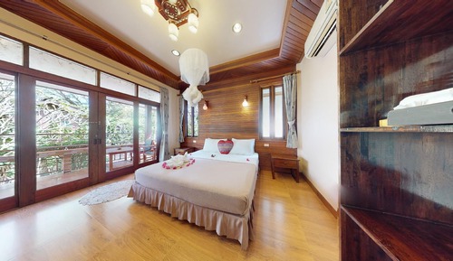 Bungalow Deluxe, 1 cama doble, frigorífico, vistas al parque