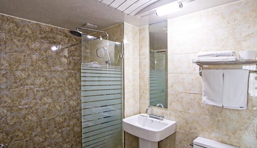 Habitación estándar doble (Room Only)