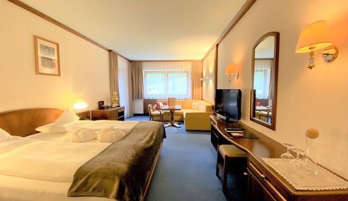 Suite junior, balcón, vistas a la montaña (Gletscherblick 38m²)