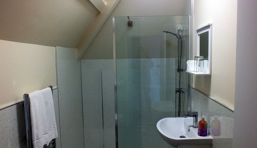 Suite familiar, baño privado, vistas al mar (Family Triple Room)