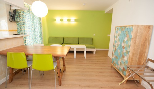 Apartamento, 2 habitaciones, balcón