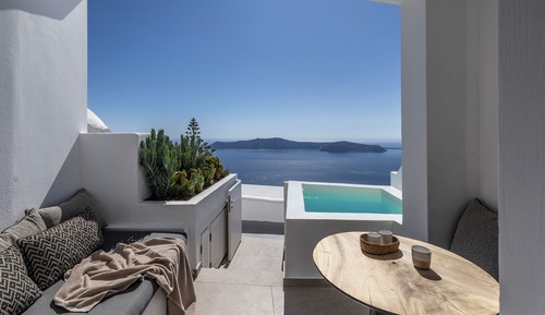 Suite with Outdoor Hot Tub