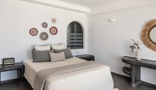 Deluxe Suite with Outdoor Hot Tub