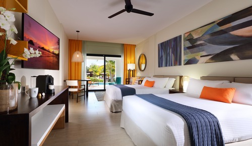 Junior Suite Swim Up + EXCLUSIVE Cap Cana Benefits