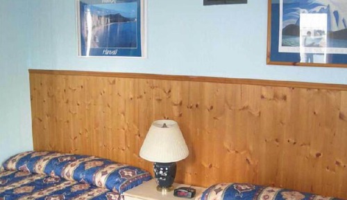 Habitación clásica, 2 camas de matrimonio, cocina básica