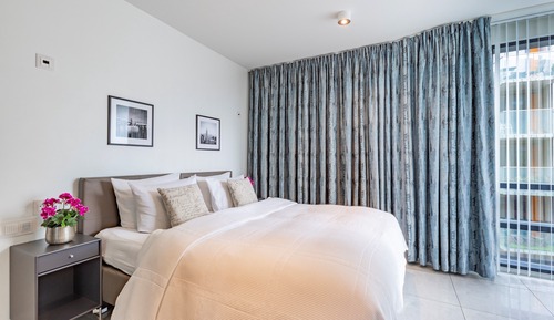Suite junior, balcón