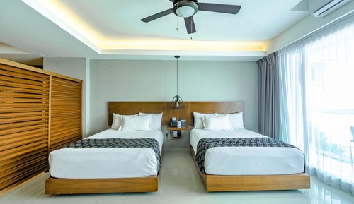Suite junior, balcón, vistas al mar