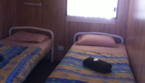 Habitación con 2 camas individuales