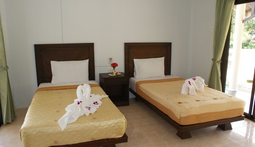 Superior Garden View Twin Bed