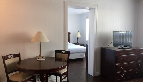 Suite, 1 cama de matrimonio grande, no fumadores, cocina básica (Close Bedroom)