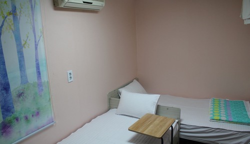 Habitación con 2 camas individuales