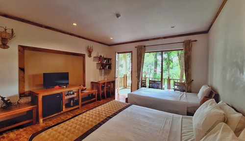 Habitación triple Deluxe, vistas al jardín