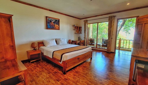 Habitación Deluxe, vistas parciales al mar