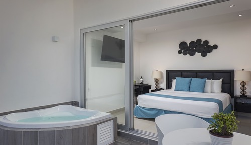 Habitación de lujo, 1 cama de matrimonio grande, bañera de hidromasaje, vistas al mar