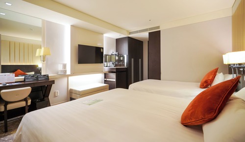 Habitación familiar con 2 camas individuales