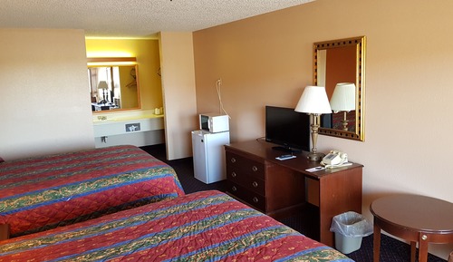 Habitación estándar, 2 camas de matrimonio, fumadores, frigorífico y microondas