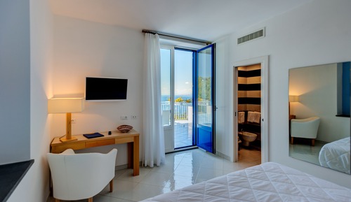 Habitación Premium, 1 cama de matrimonio grande, bañera de hidromasaje, vistas al mar