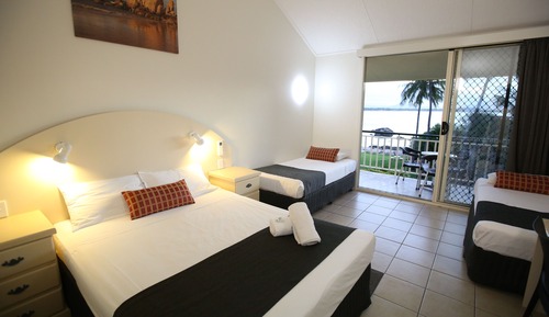 Habitación estándar con 2 camas individuales, varias camas, no fumadores, vistas al mar (Ocean)
