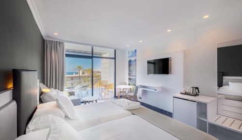 Habitación con 1 cama doble o 2 individuales, vistas al mar