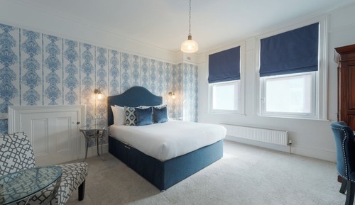Executive King Room with Bath and Shower