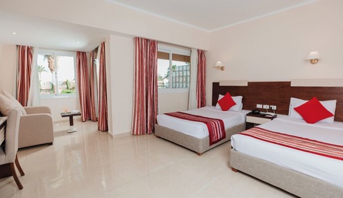 Habitación estándar doble, vistas parciales al mar