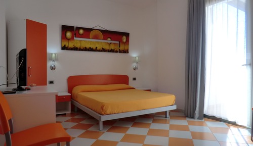 Habitación triple, baño privado, vistas al mar