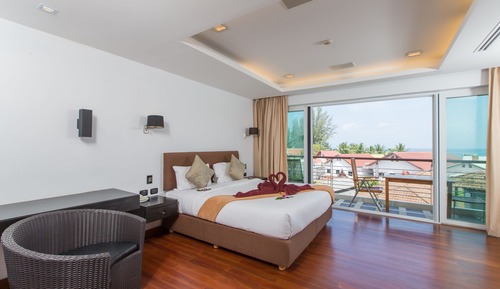 Ático familiar, 3 habitaciones, vistas al mar, planta ejecutiva