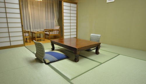 Habitación triple tradicional, vistas a la montaña (Japanese Style, Hot Spring Bath)