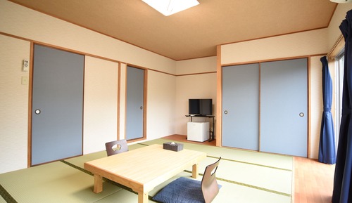 Habitación (JP style, 10-12 tatami, with shower)
