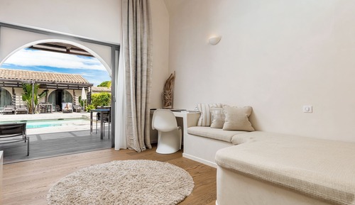 Luxury Room