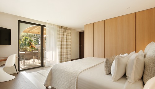 Riviera Suite
