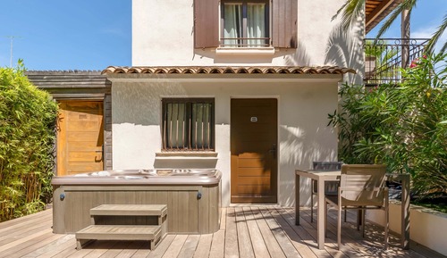 Garden Suite