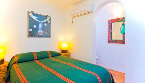 Two Bedroom Two Bathroom Upper Bungalow