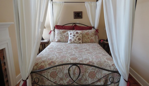 Habitación (The Northern Spy)