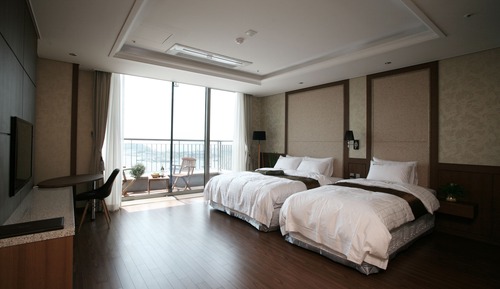 Habitación Deluxe con 2 camas individuales, terraza, vistas al mar