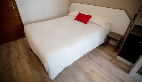 Habitación estándar doble, baño privado