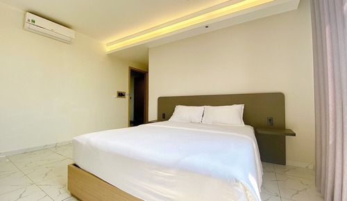 Habitación Deluxe doble, 1 cama de matrimonio, vistas a la ciudad