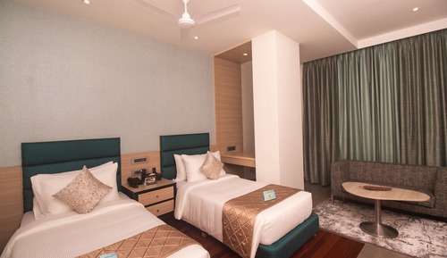Habitación estándar con 2 camas individuales, varias camas