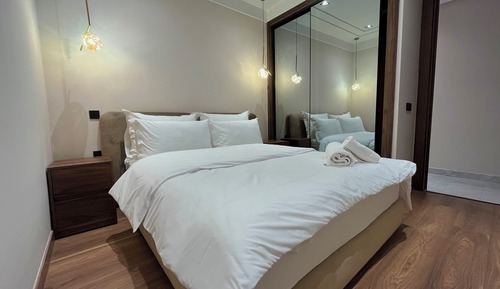 Apartamento superior, 1 cama de matrimonio grande con sofá cama