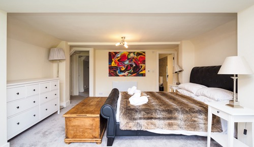Casa Deluxe