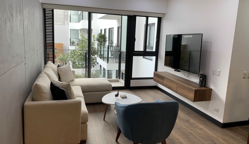 Apartamento Business, 3 habitaciones, balcón, vistas al patio